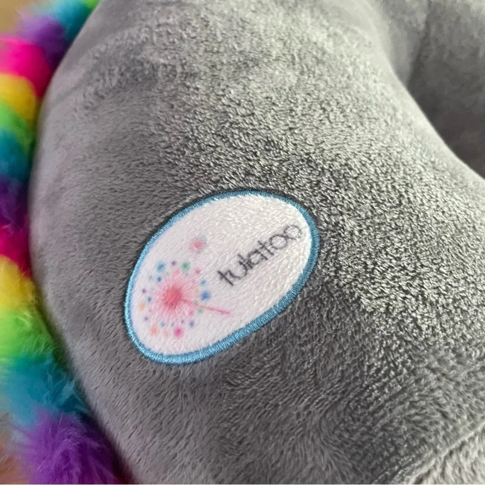 🦄 Kids Unicorn Travel Neck Pillow – Gray Plush w/ Rainbow Mane